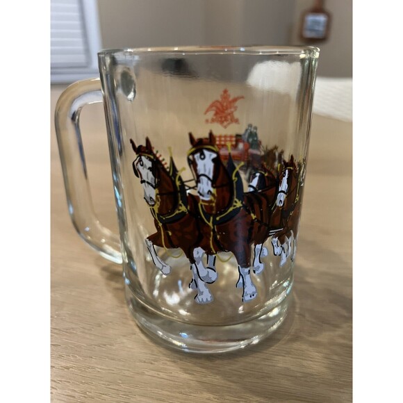 Vintage Budweiser Clydesdale Beer Mug Holiday Winter Glass Collectible - Picture 2 of 5